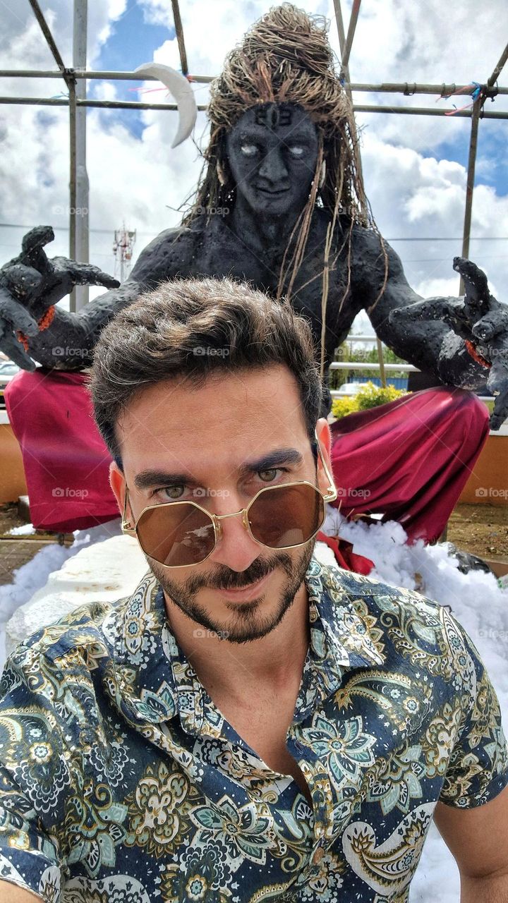 Selfie on Mauritius Island, hindu temple