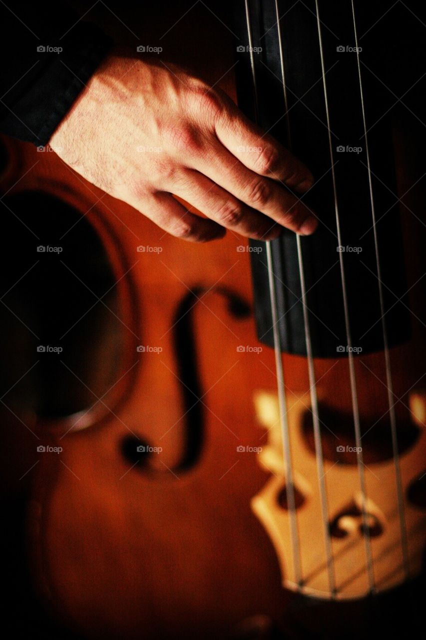 Hands on cello