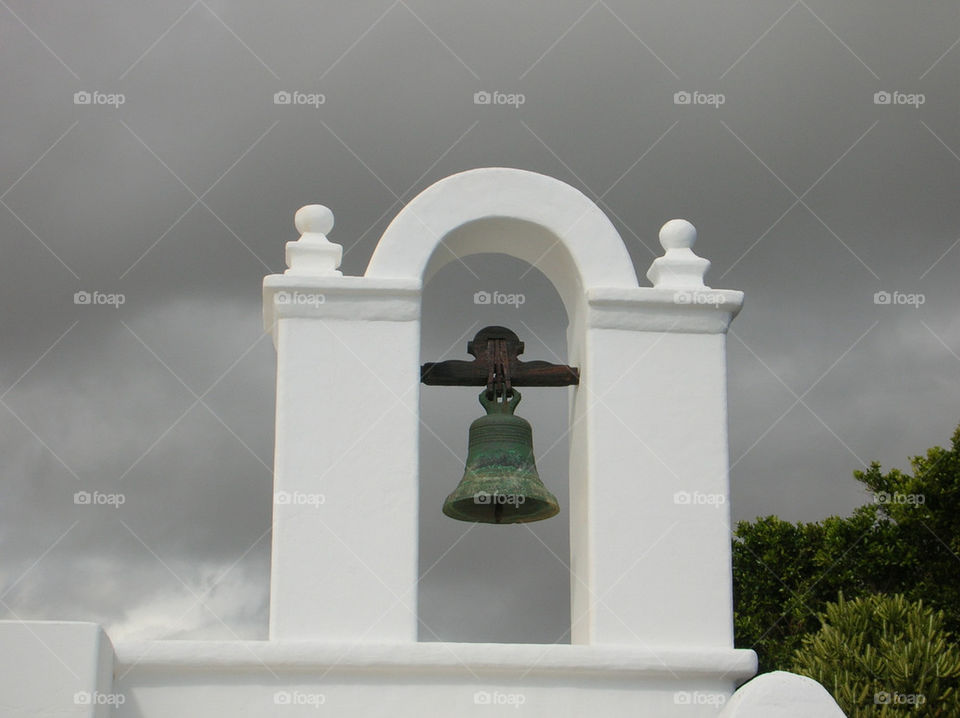 white antique lanzarote arch by jeanello