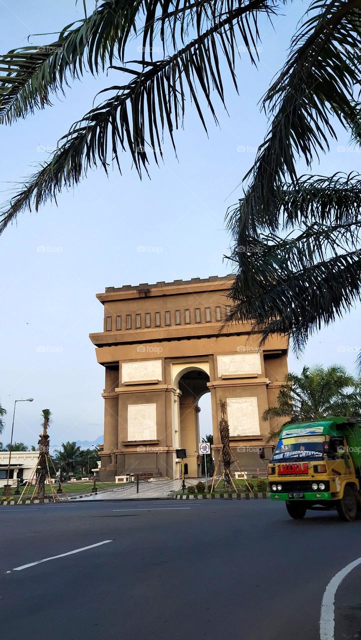 simpang lima gumul hari Senin