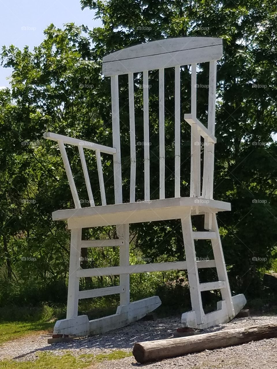 Roadside Attraction: 20 foot rocking chair