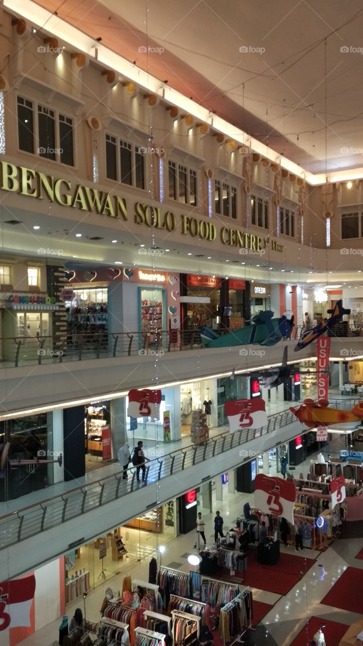 shopping avenue and food court