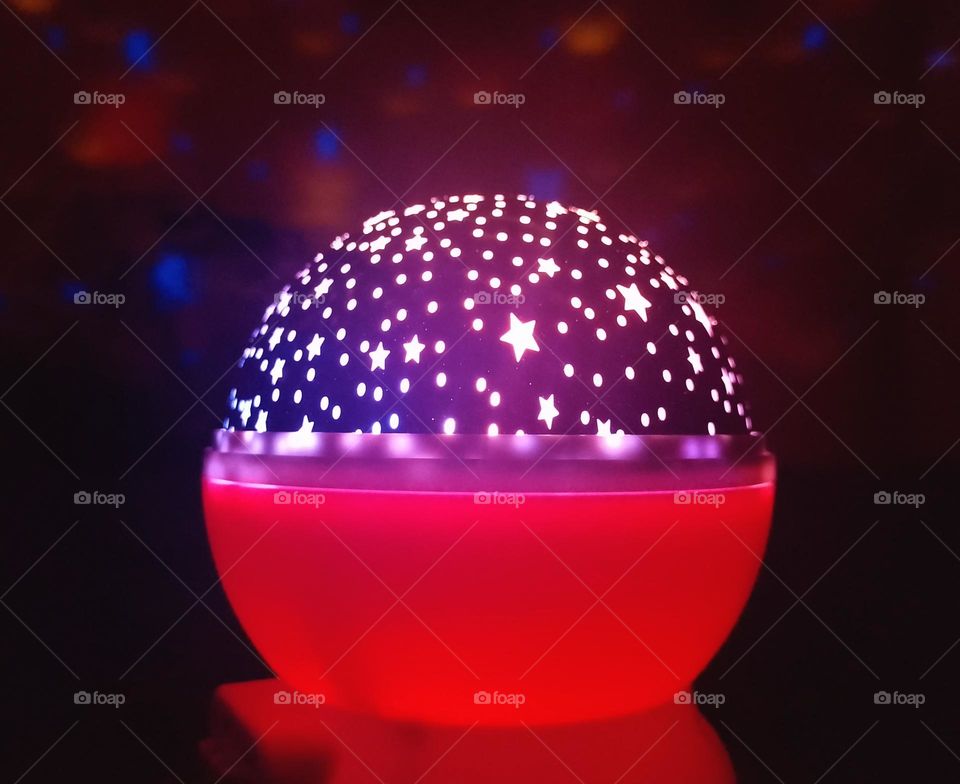 star projector with magenta atmosphere