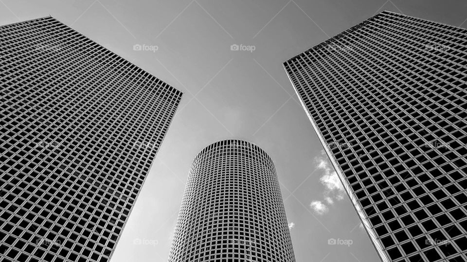 Three skyscrapers🖤🏢🤍