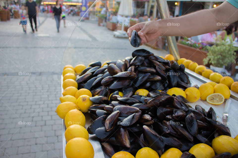 Mussel dolmas with lemon on the street