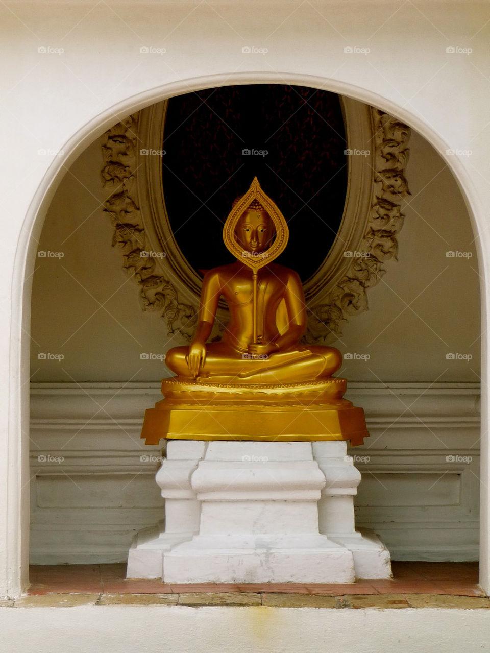 Gold Buddha In nakornprathom