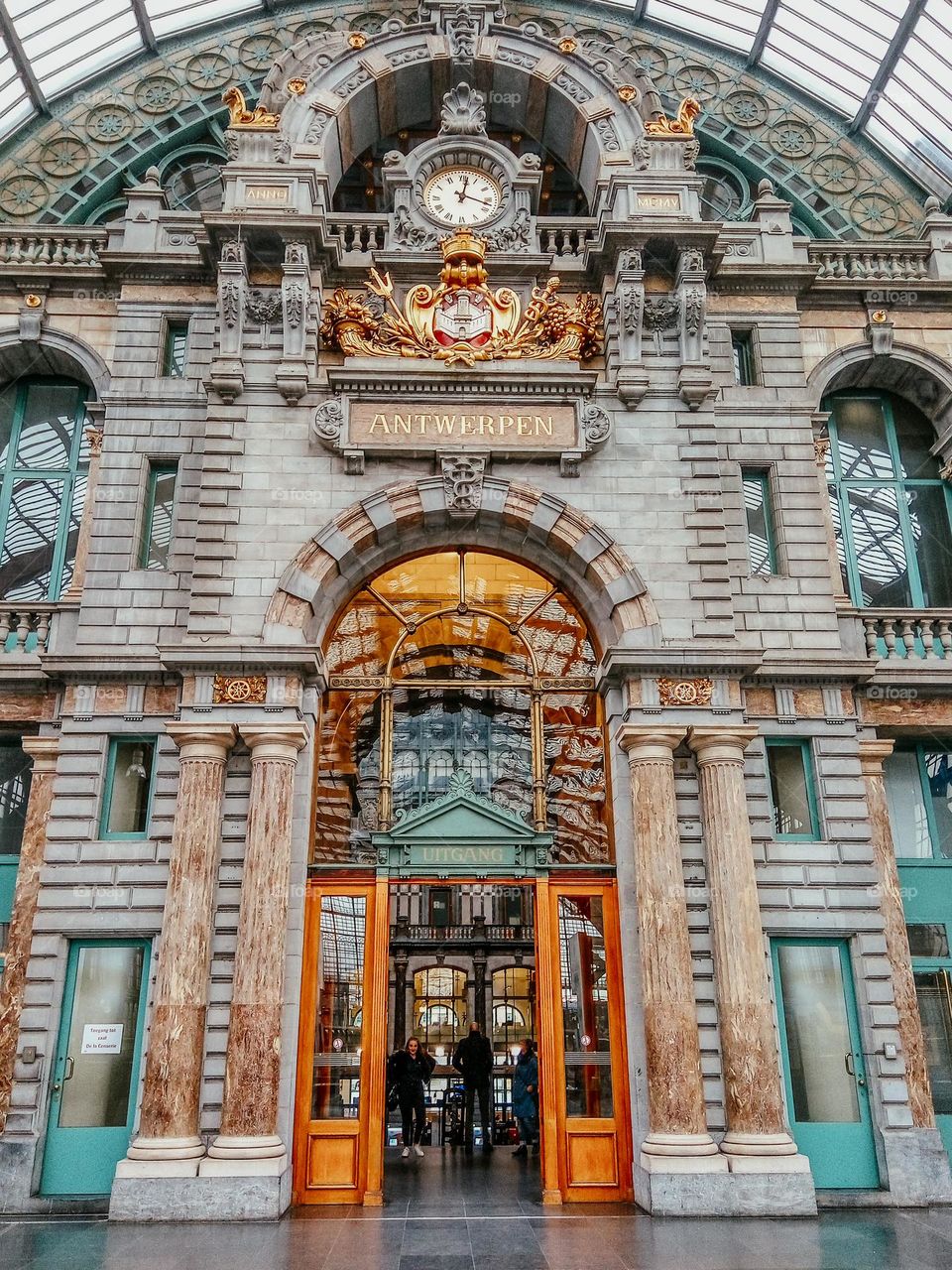 bus station in Antwerpen