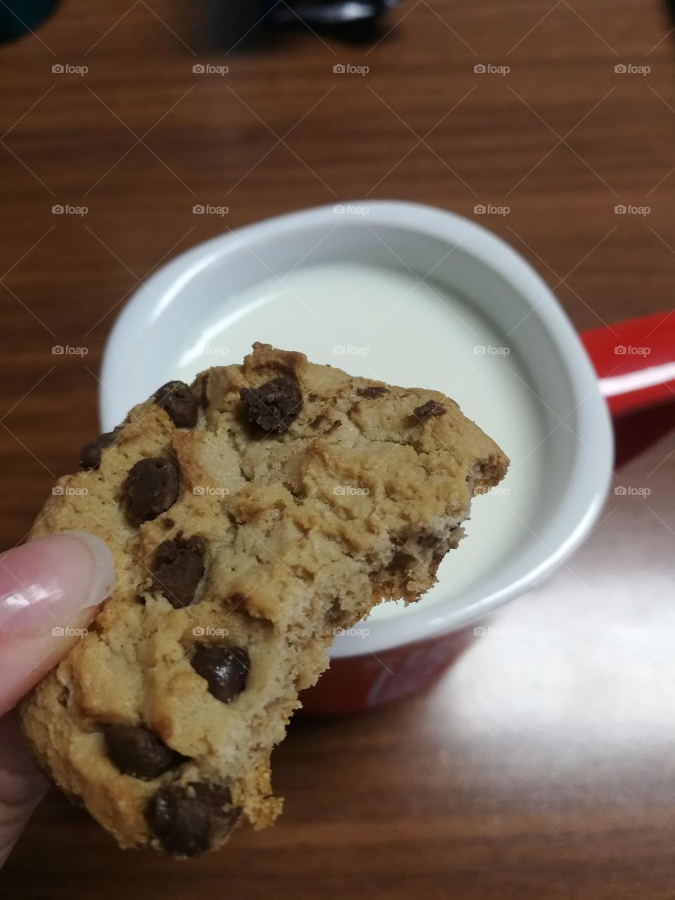 Milk and cookies 🍪 🥛