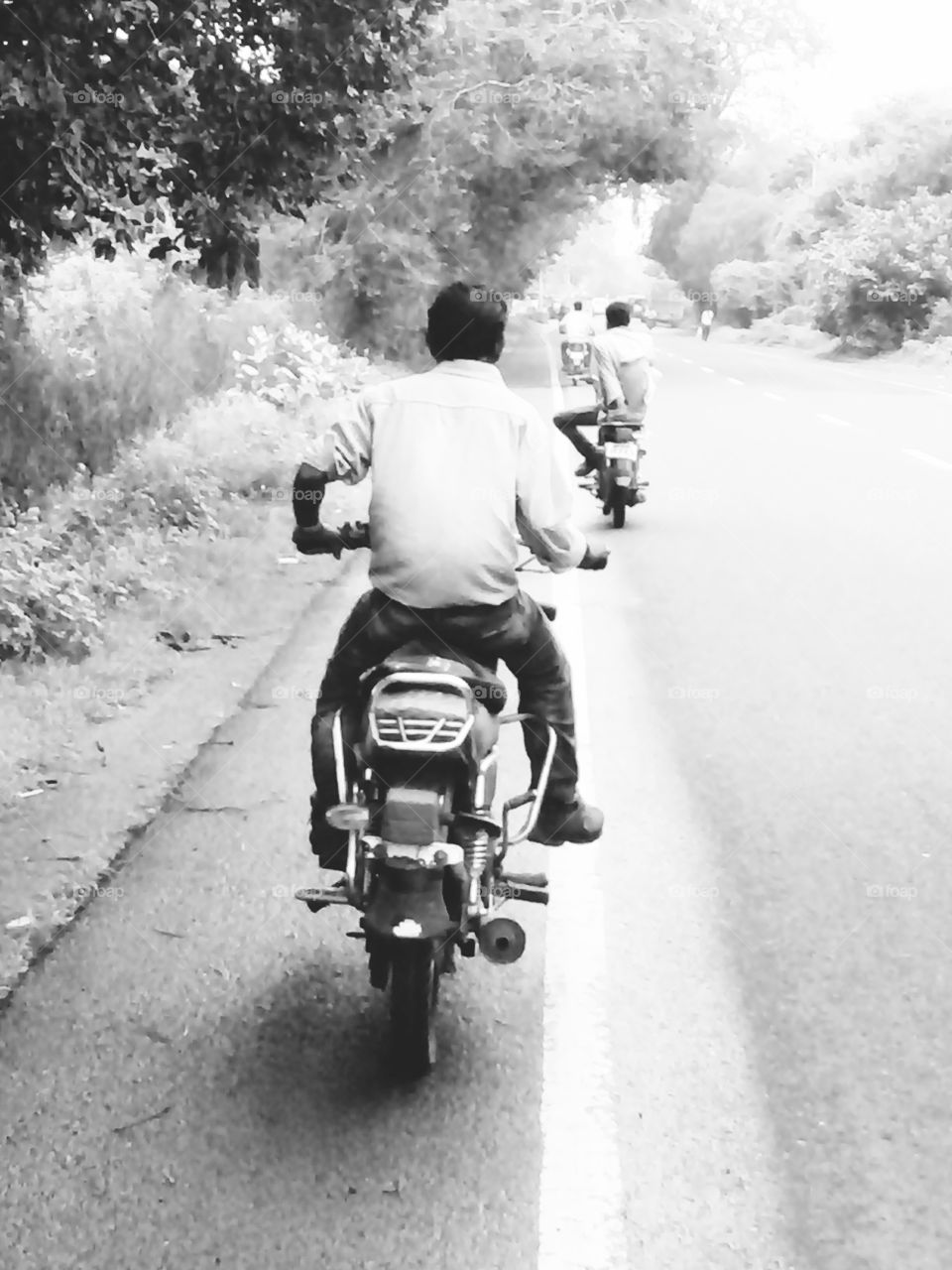 b&w,b&w pics,A great photo,a photo for everyone,a memorable photo,a no.  photo,a photo to cherish,a beautiful photo,a great photo for the best people,an evergreen photo,a photo to remember for years, the best result of great photography,lovely b&w