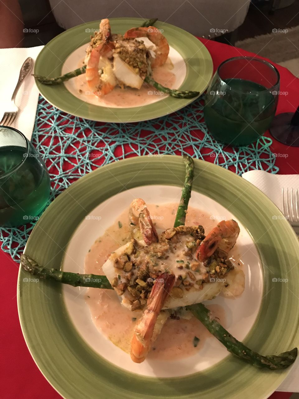 Pistachio crusted tilapia with shrimp and asparagus 