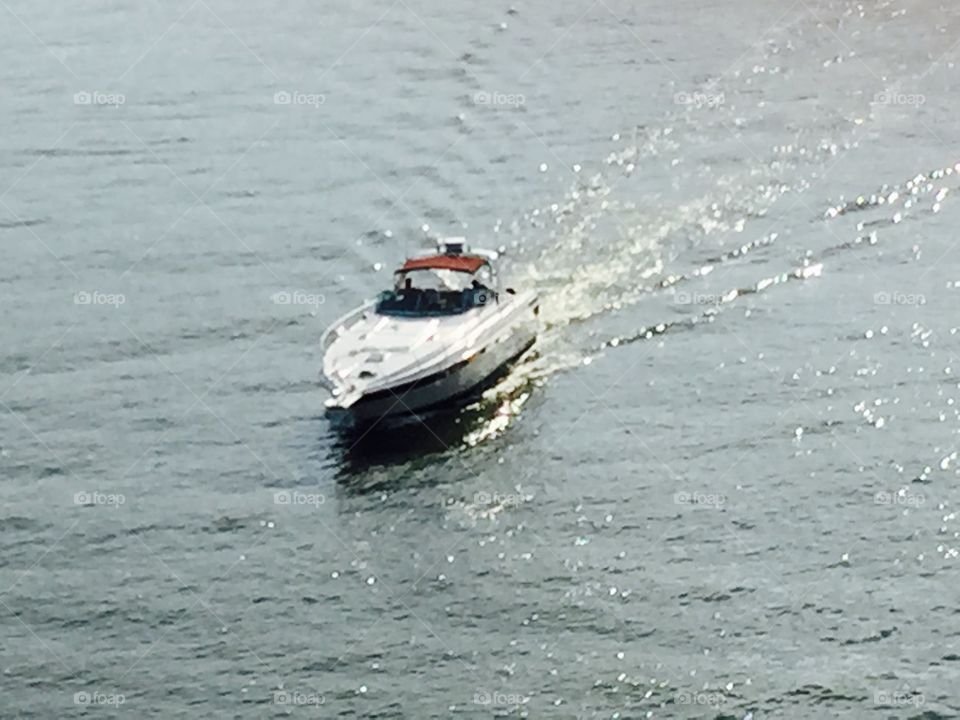 Boat on the Ohio River