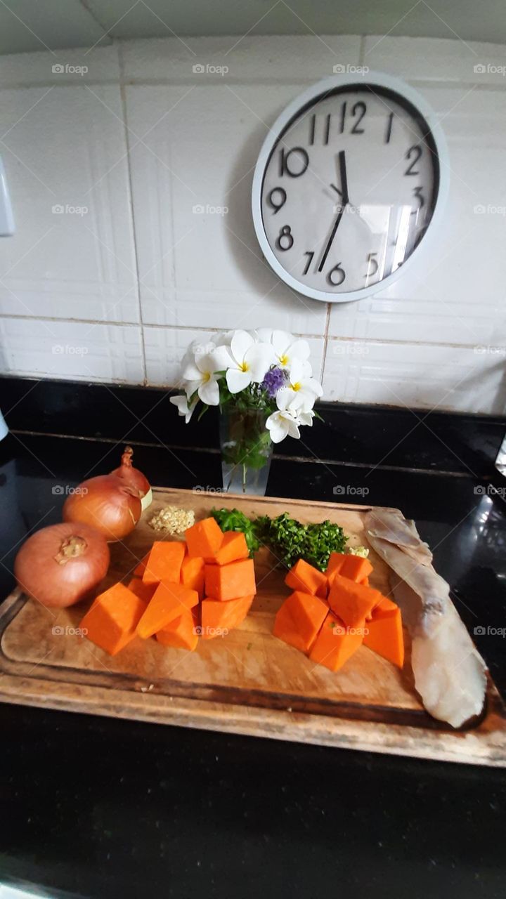 Between vegetables, fruits and tilapia