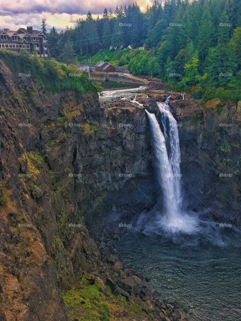 Snoqualmie Falls