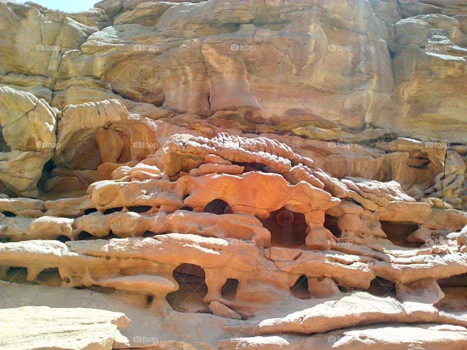 Colored Canyon. Walking through the desert