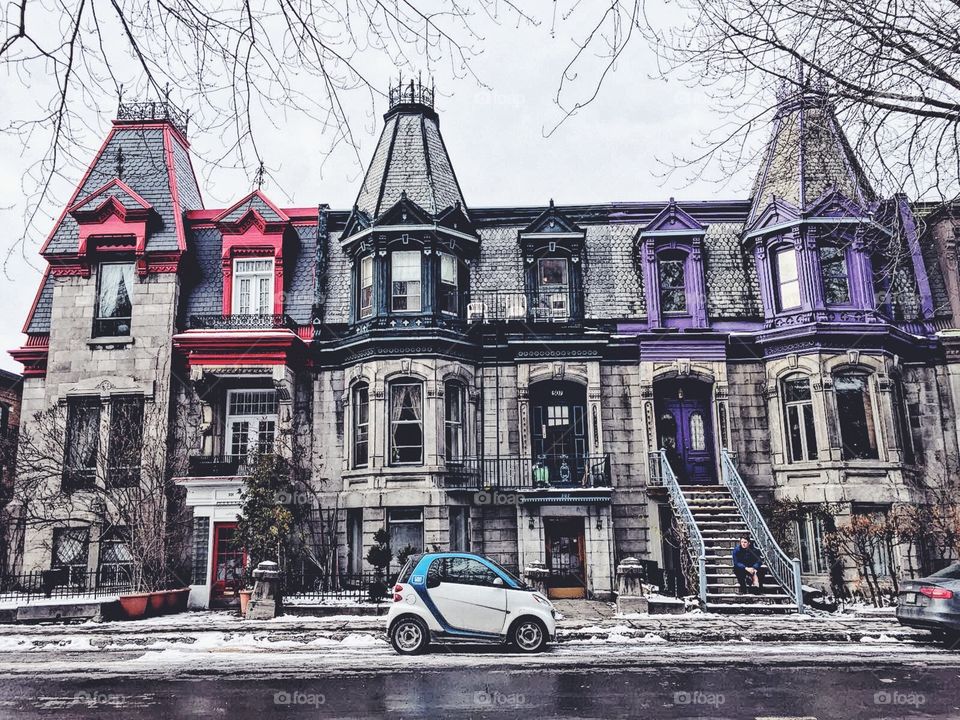 Colorful Canadian townhouse 