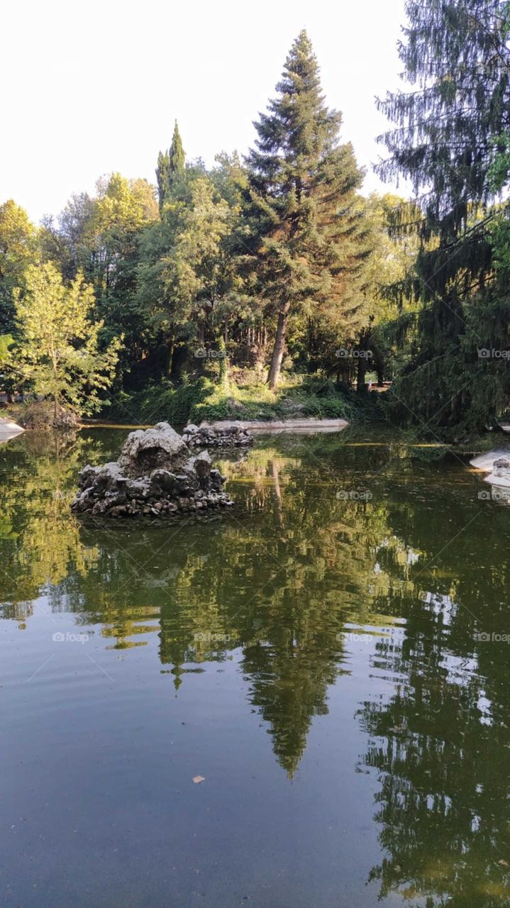 pond in Italy