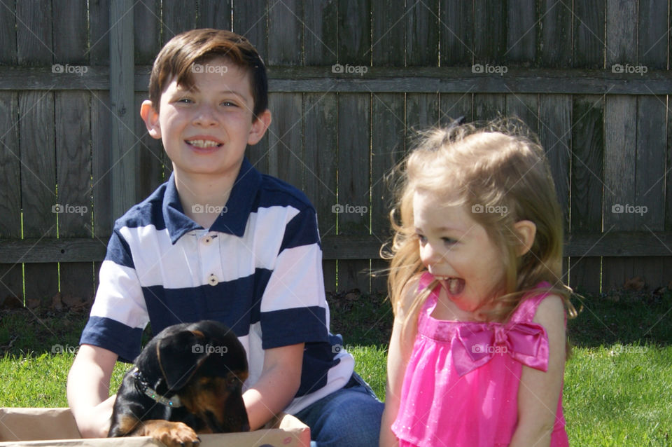 Mila meeting her new puppy!!