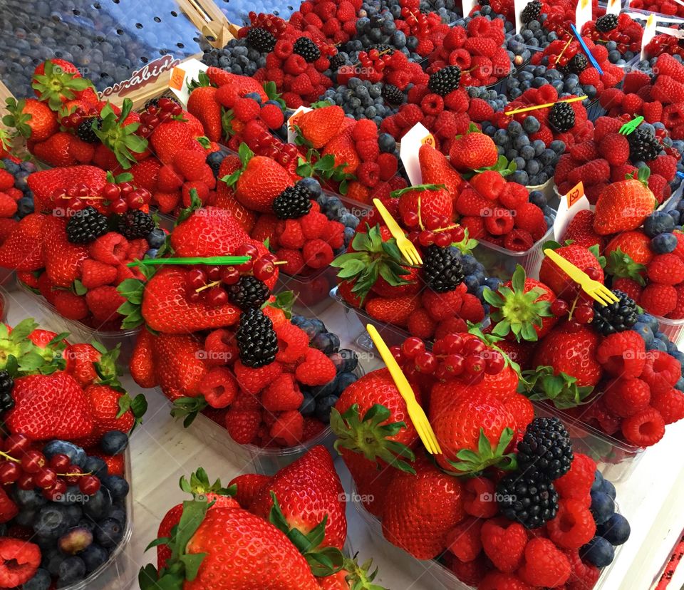 Fruity fruits - Berries anyone - Fruits are some of the most interesting subjects to shoot in photography. They are naturally attractive, colorful, and full of texture. Remember to eat all types of fruits to keep healthy.