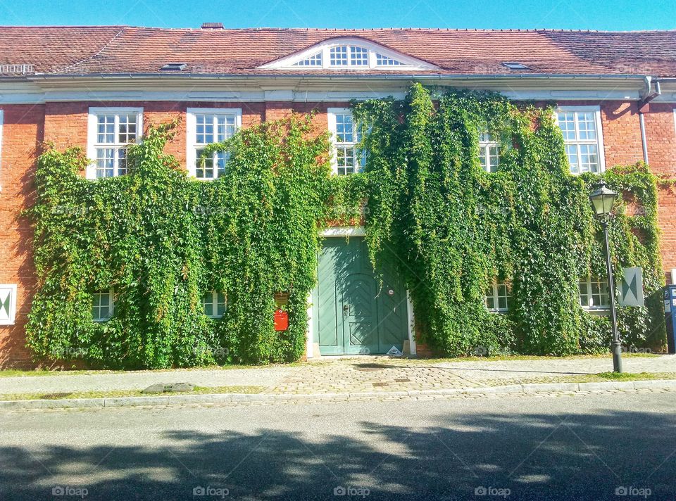 House, Architecture, No Person, Family, Building