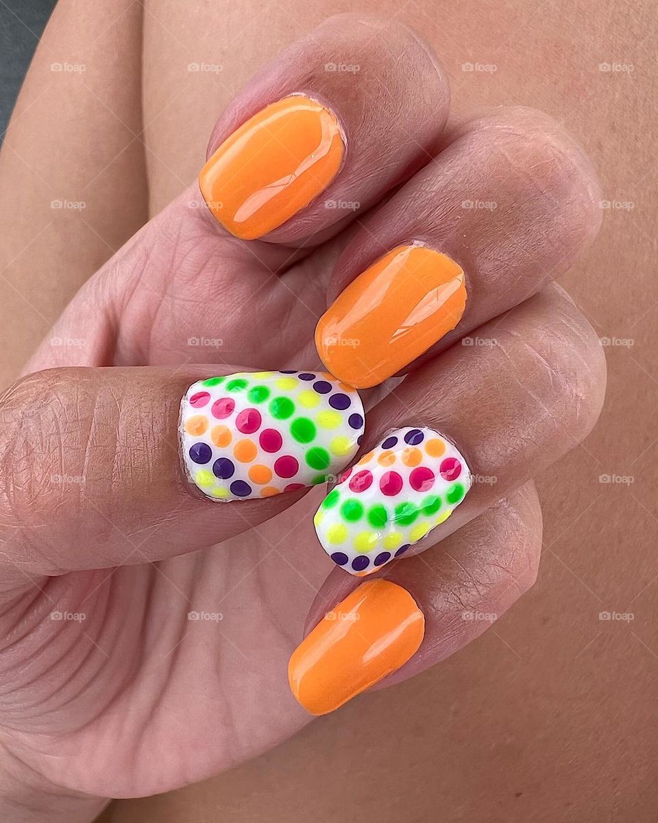 Bright, summery nail art design 