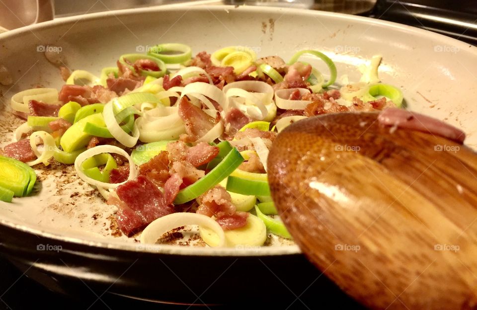 Sautéing vegetables 