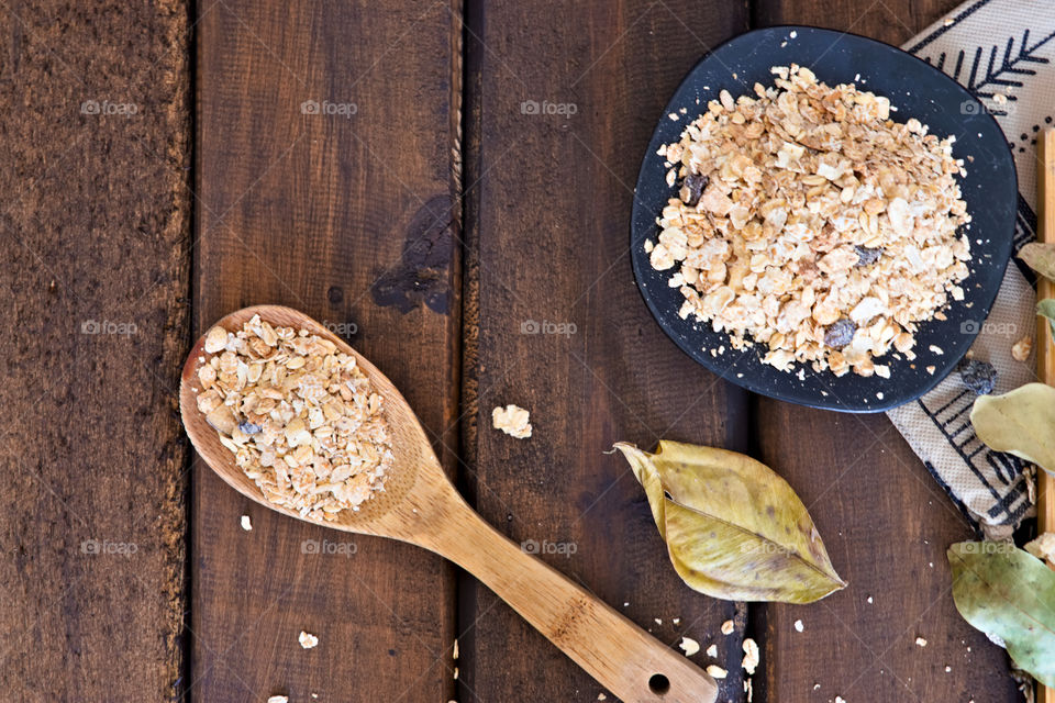 cereal and raisins