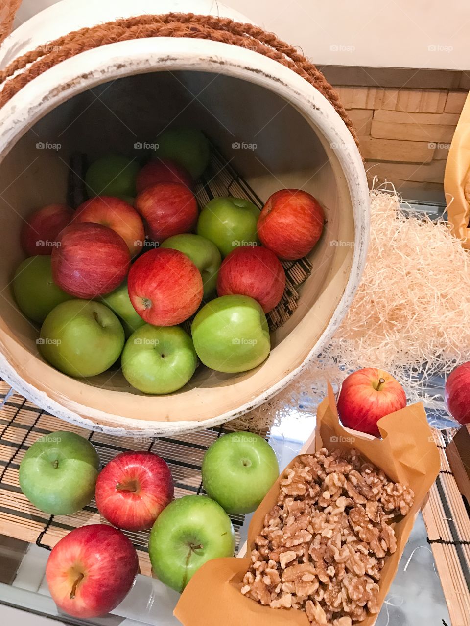Apple display buffet 