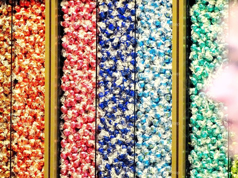 Candy, candy, I want candy.