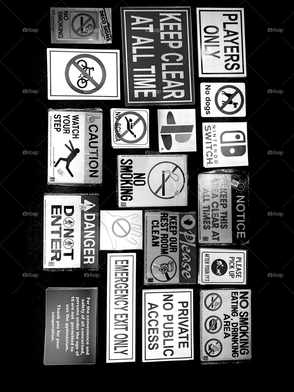 B&W signs 