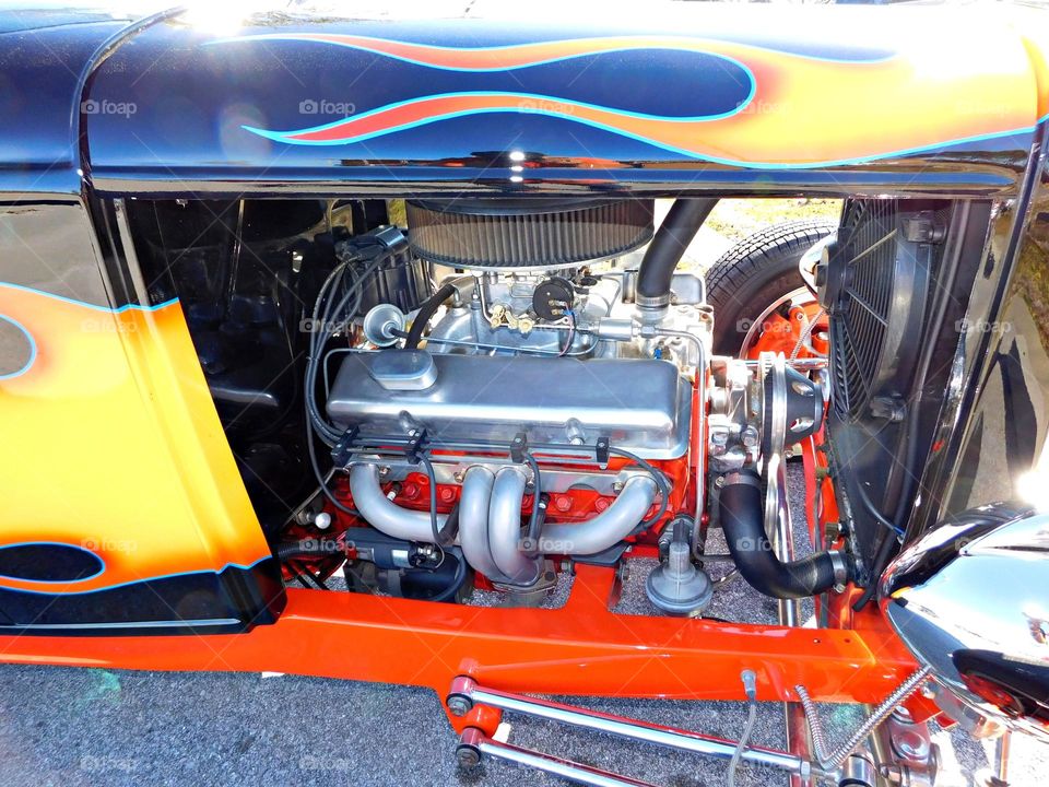 Cars with soul - A 1932 Ford Roadster, named Deuces Wild shows off the engine and all the engine parts that drives the car