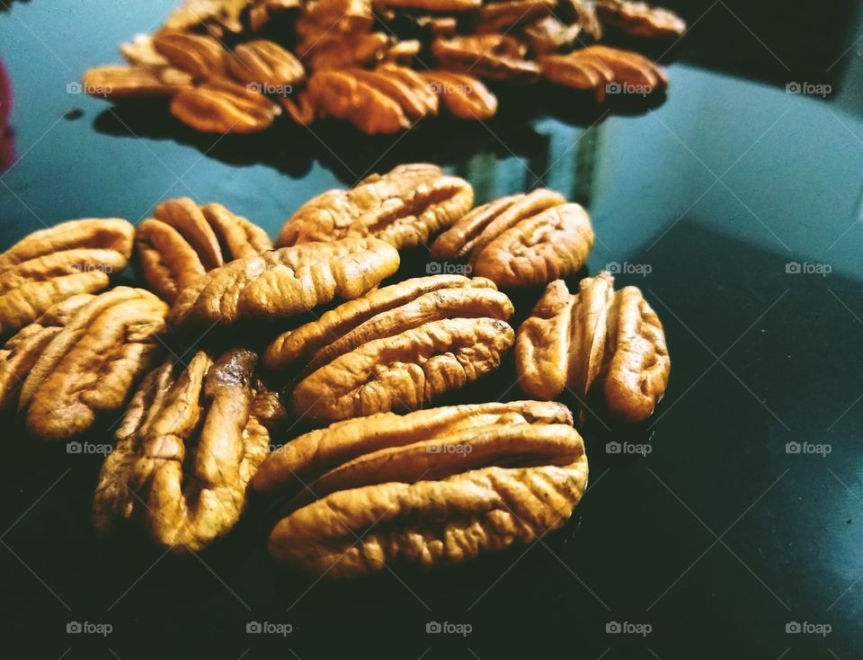 Healthy walnuts