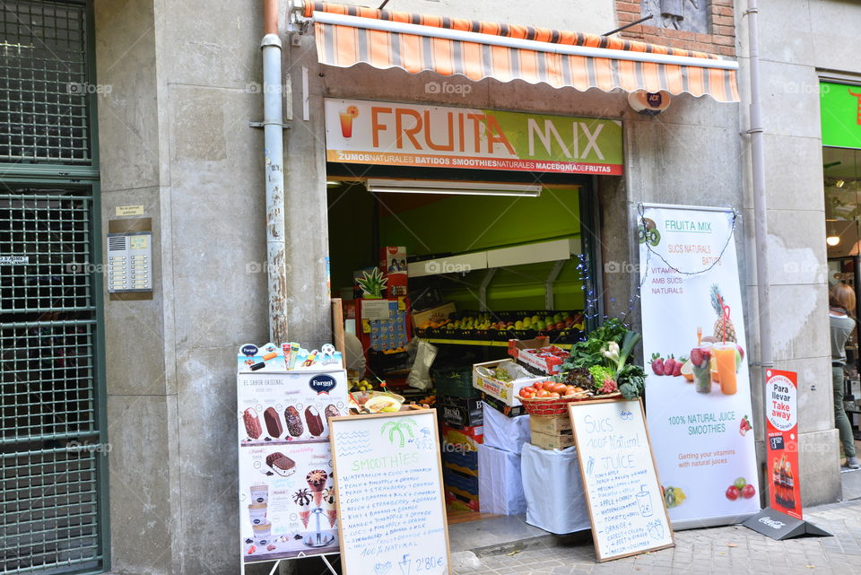 Fruits shop