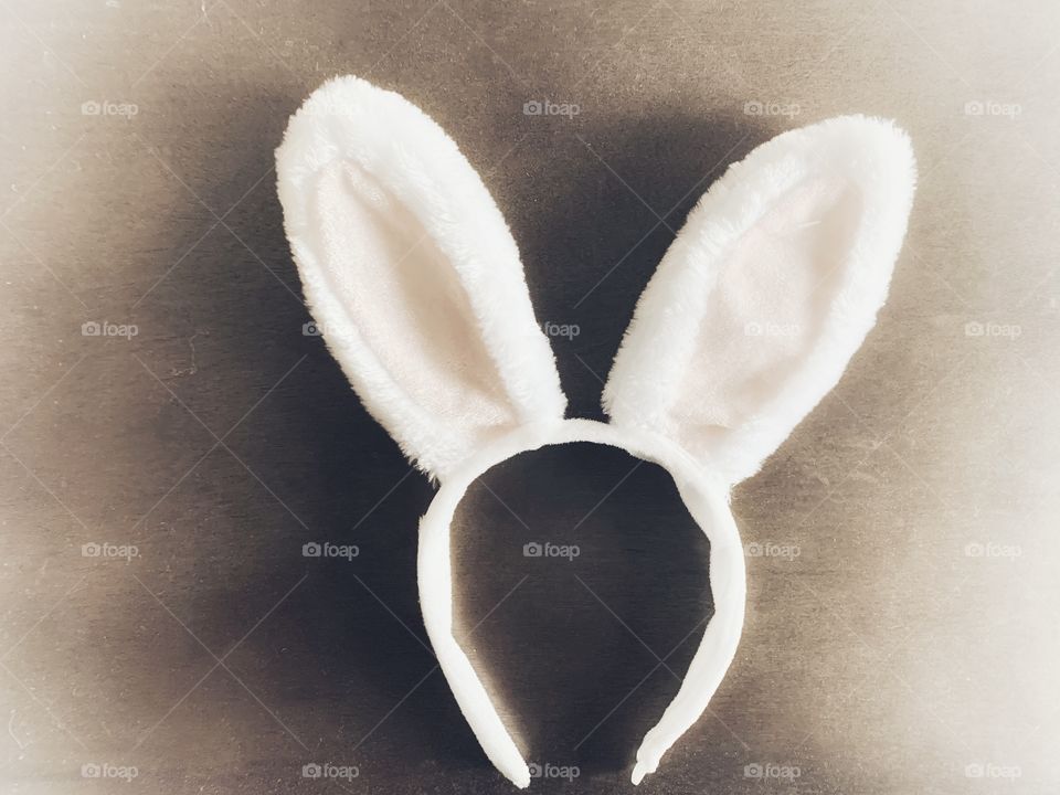 Fuzzy bunny ears headband 
