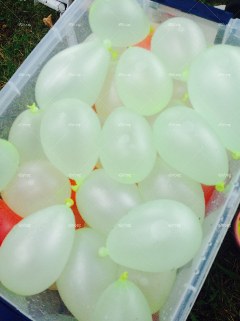 Water Balloons 