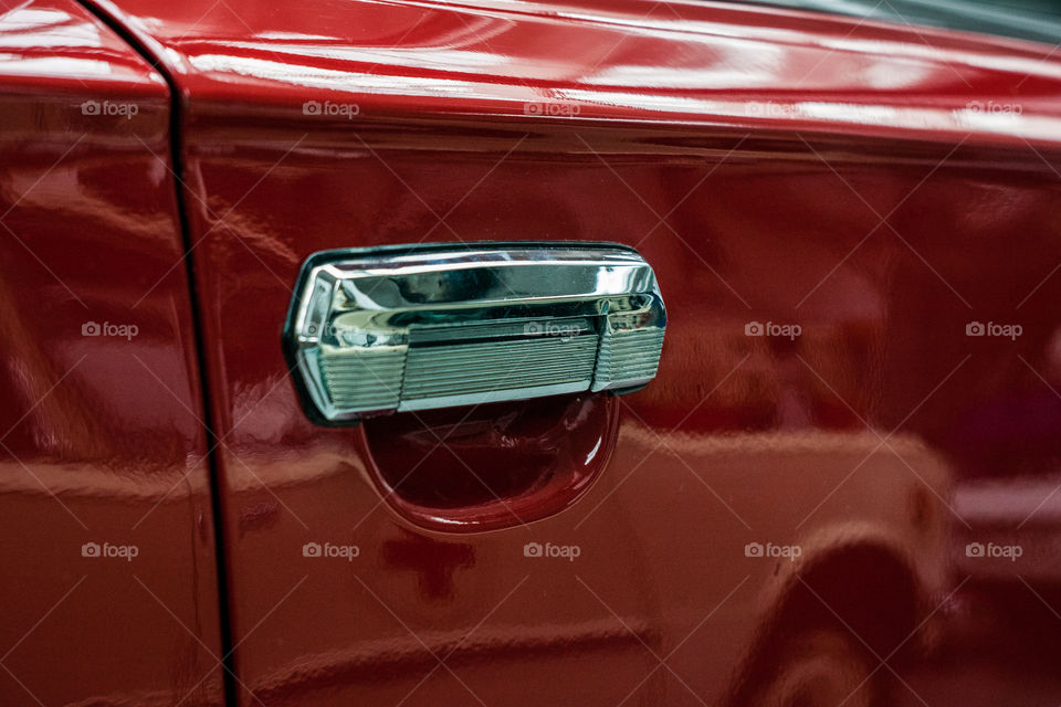 Handle in retro polish car