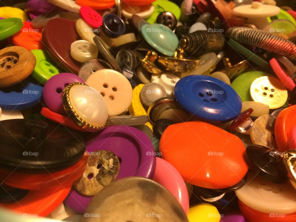 Buttons 