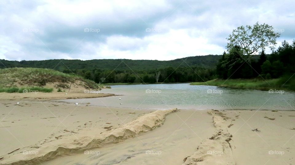 Small Lake runs into Great Lake Michigan