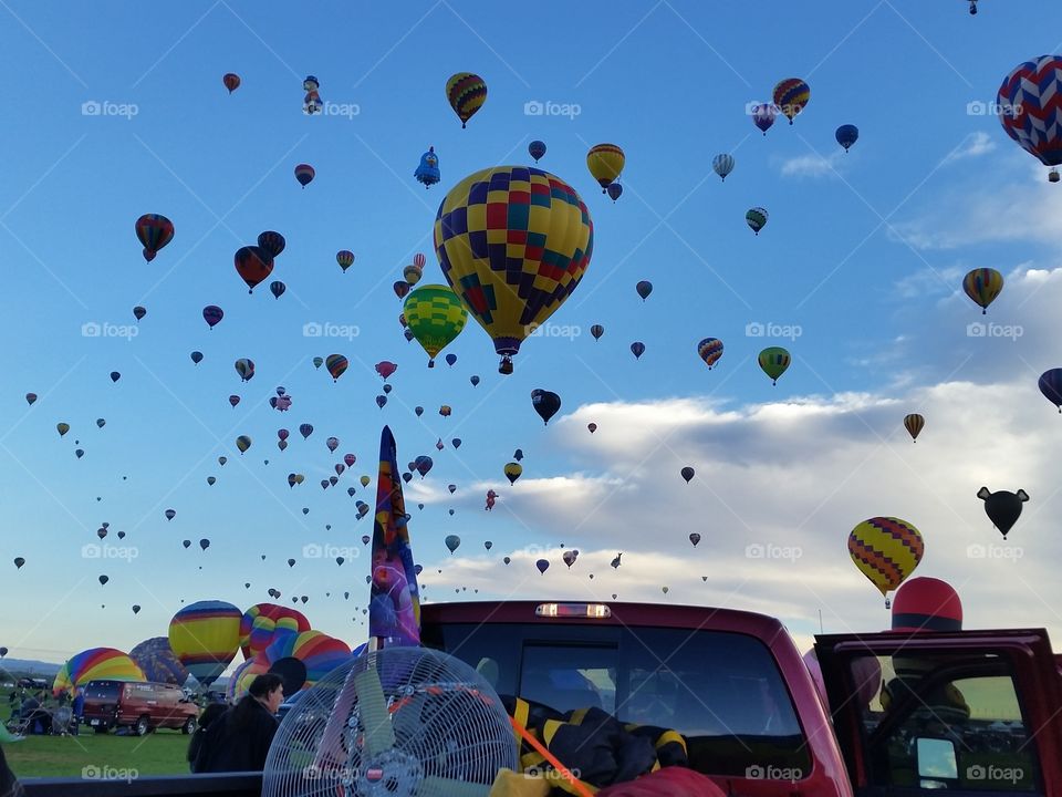 Balloons fly at AIBF
