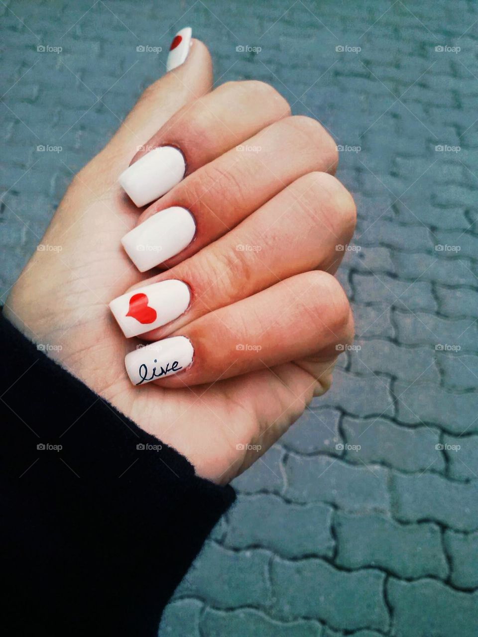 nails with heart and message