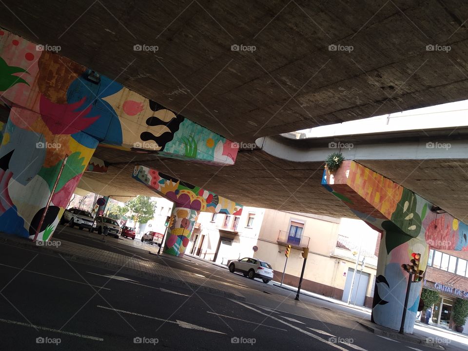 grafitis decorando rutas