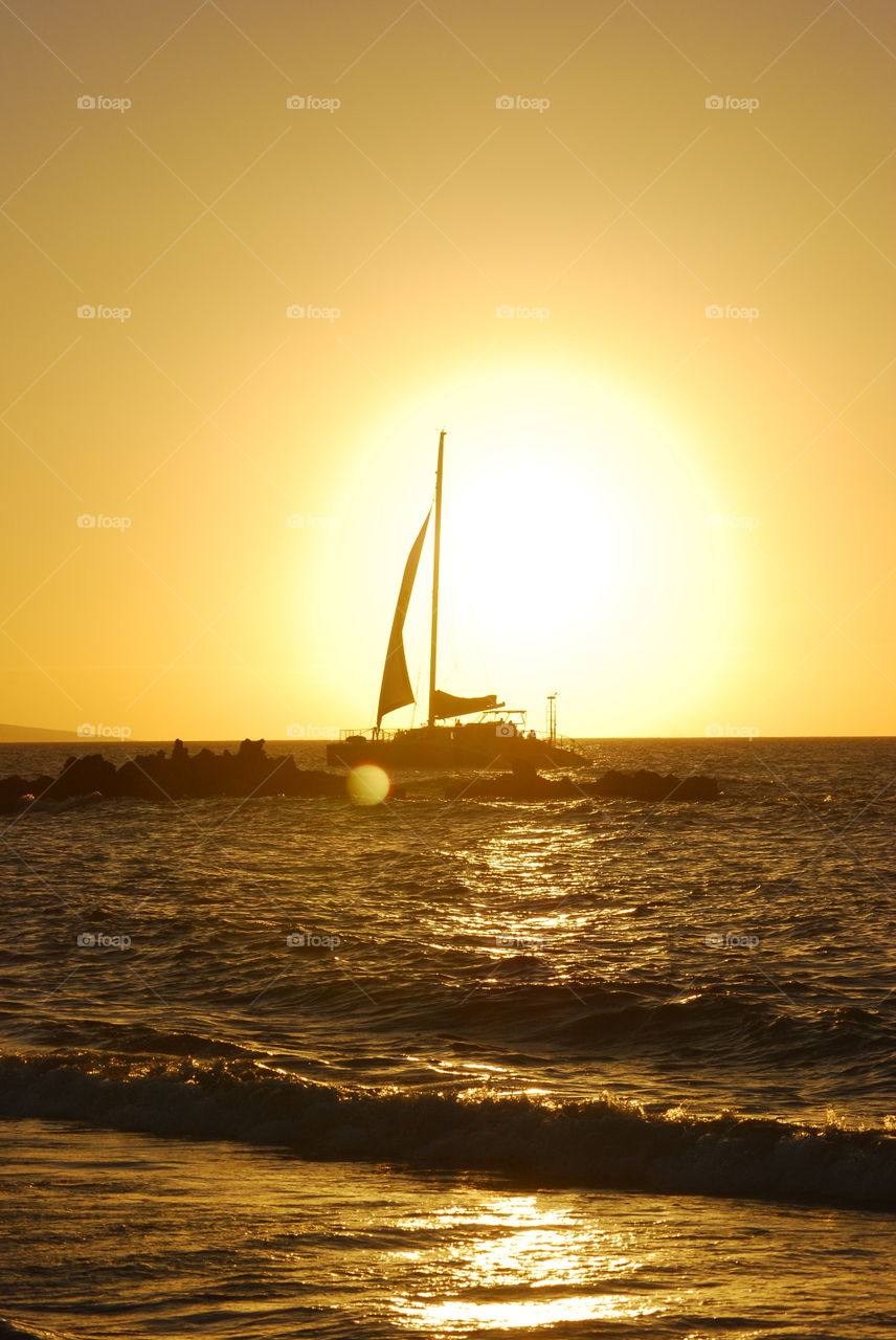 Sailing into the golden sun 