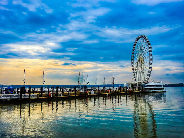Ferris Wheel At National Harbor In Maryland