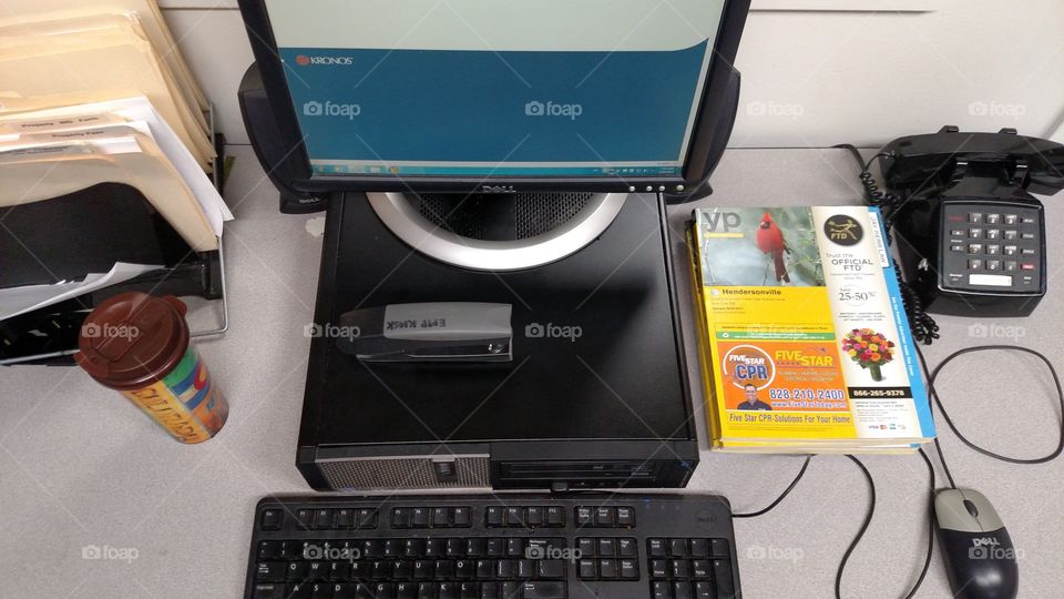 nice and neat and tidy work area