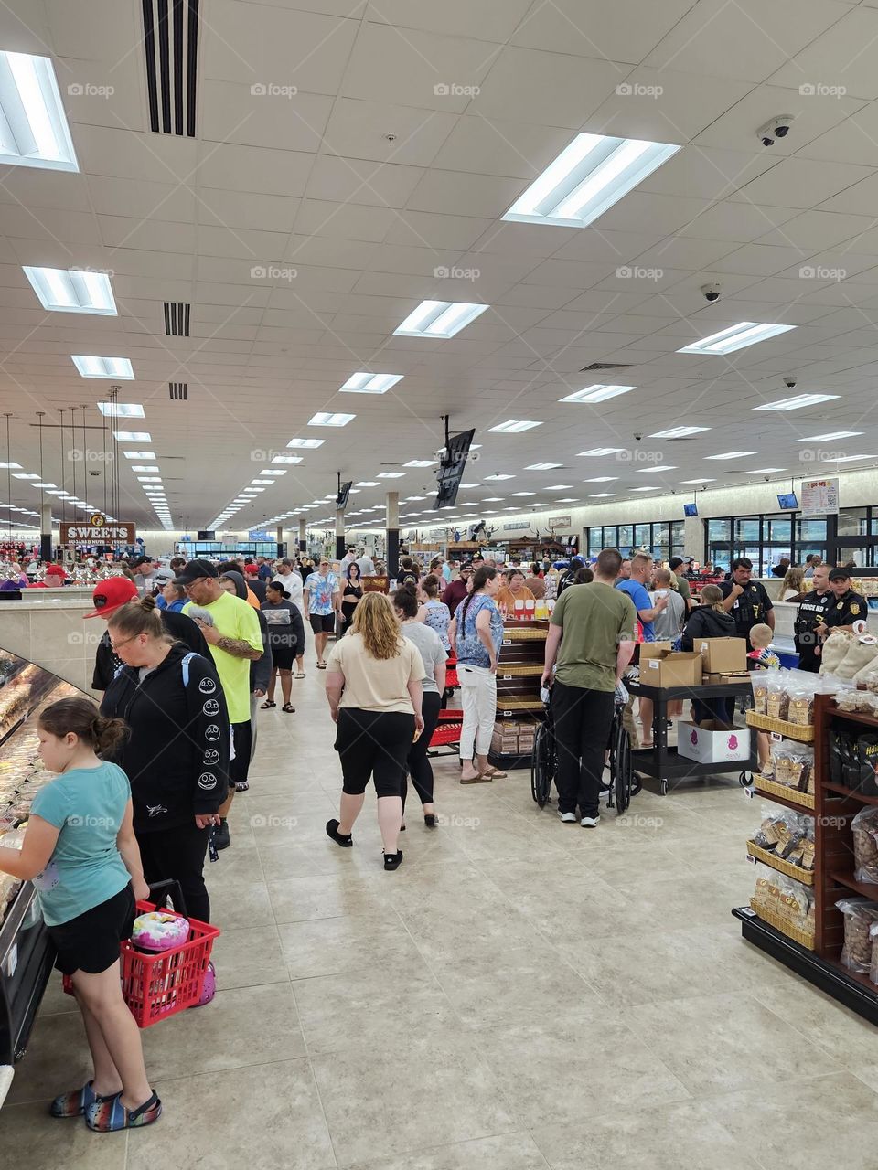Crowds at Buc-ees