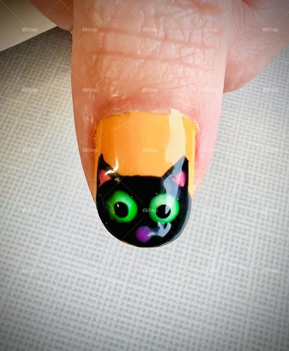 Closeup of my Halloween cat nails