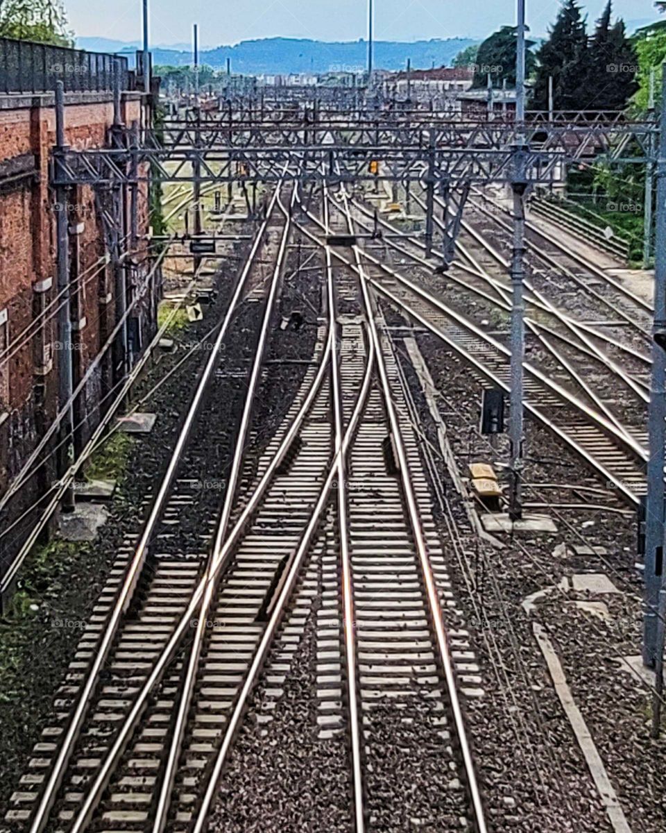 tracks