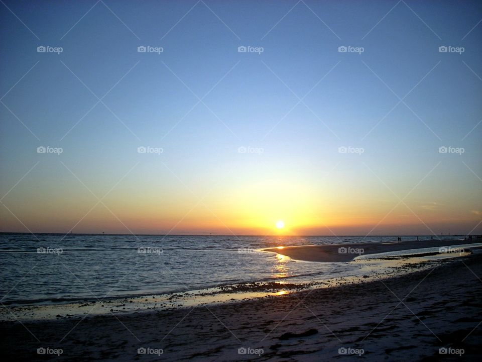 Sunset at Honeymoon Island in Dunedin, FL