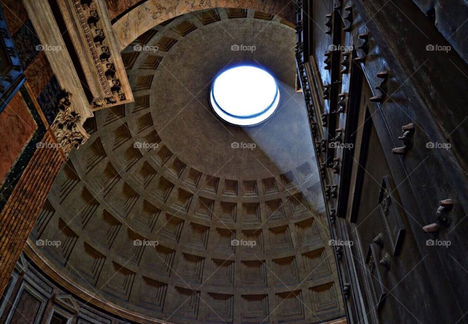 Oculus oh the Pantheon,  Roma (Italy)