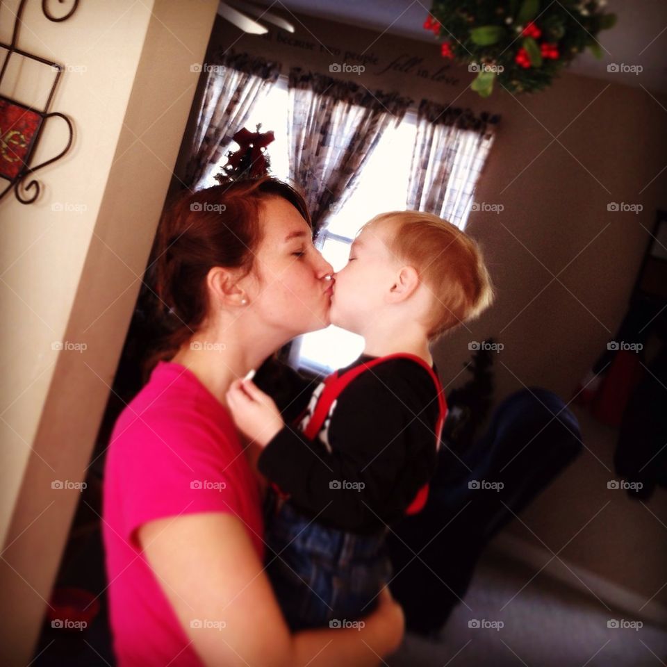 Kisses under the mistletoe 