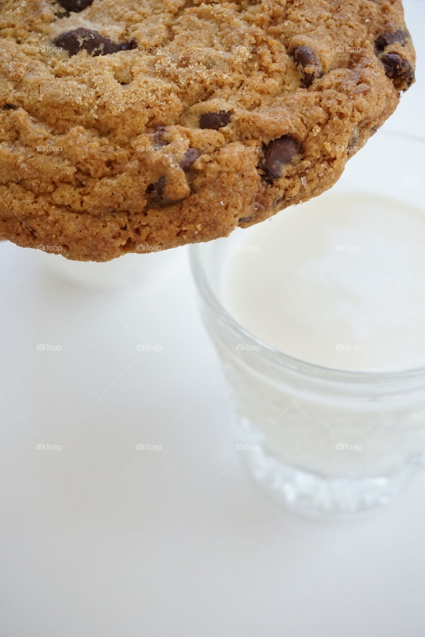 Milk and cookies 